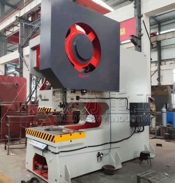 200噸開式深喉口壓力機